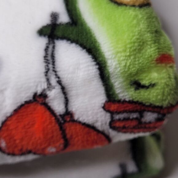 NEW AVOCADO COUPLE THICK PLUSH SOFT THROW BLANKET GUACAMOLE MAN WOMAN LOVE NWT - Picture 5 of 8